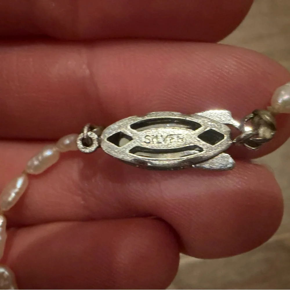 Vintage Silver Clasp Pearl Bracelet
